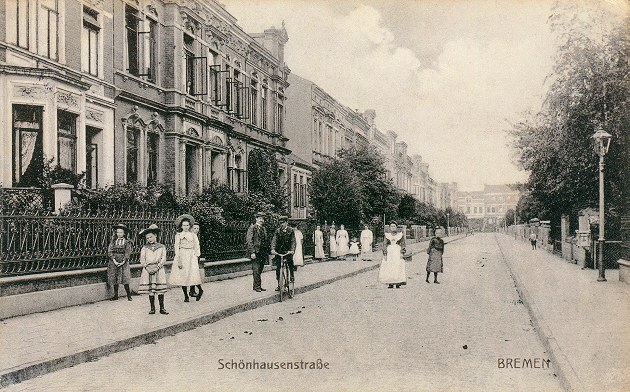 Das Bild zeigt Schoenhausen noch ganz autofrei