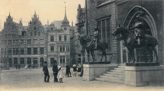 Bild von damals - Blick auf die Reiterherolde vom Osteingang des Bremer Rathauses