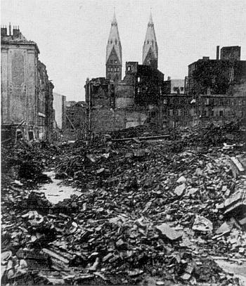 Foto der zerstörten Innenstadt, Bremen