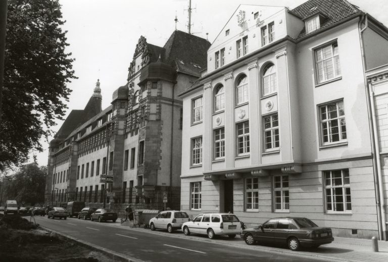Gestapo-Gebäude am Wall 199 und Polizeihaus